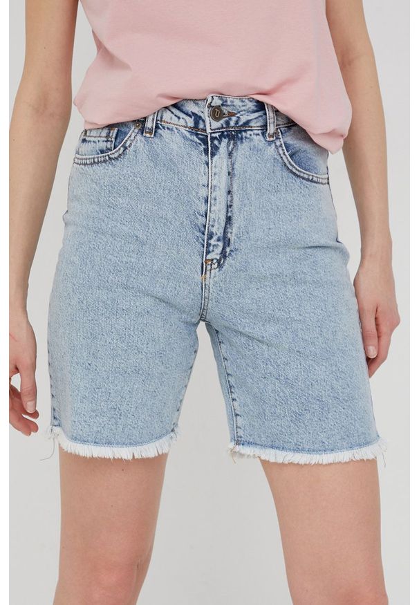 Answear Lab szorty jeansowe damskie gładkie high waist. Okazja: na co dzień. Stan: podwyższony. Kolor: niebieski. Materiał: jeans. Wzór: gładki. Styl: wakacyjny