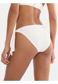 Triumph Dół od bikini Summer Dune Tai 10226481 Kremowy. Kolor: kremowy. Materiał: syntetyk #2