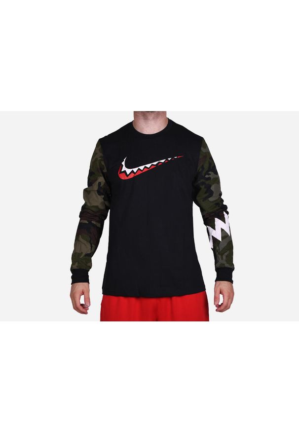 Koszulka sportowa męska Nike M NK Tee Dna LS. Kolor: wielokolorowy, czarny, zielony. Materiał: bawełna. Długość rękawa: długi rękaw. Długość: długie. Styl: sportowy