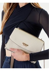 Guess Torebka Calista HWBG73 34210 Écru. Kolor: kremowy. Materiał: skórzane