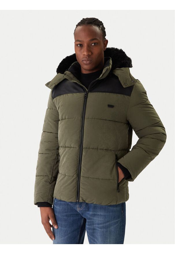 Guess Kurtka zimowa M5BL2A W2202 Zielony Regular Fit. Kolor: zielony. Materiał: syntetyk. Sezon: zima