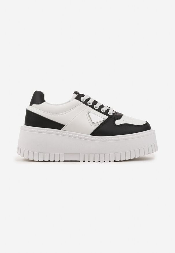 Renee - Biało-Czarne Sneakersy na Platformie z Tłoczeniem Halinea. Okazja: na co dzień. Kolor: biały. Materiał: jeans. Obcas: na platformie