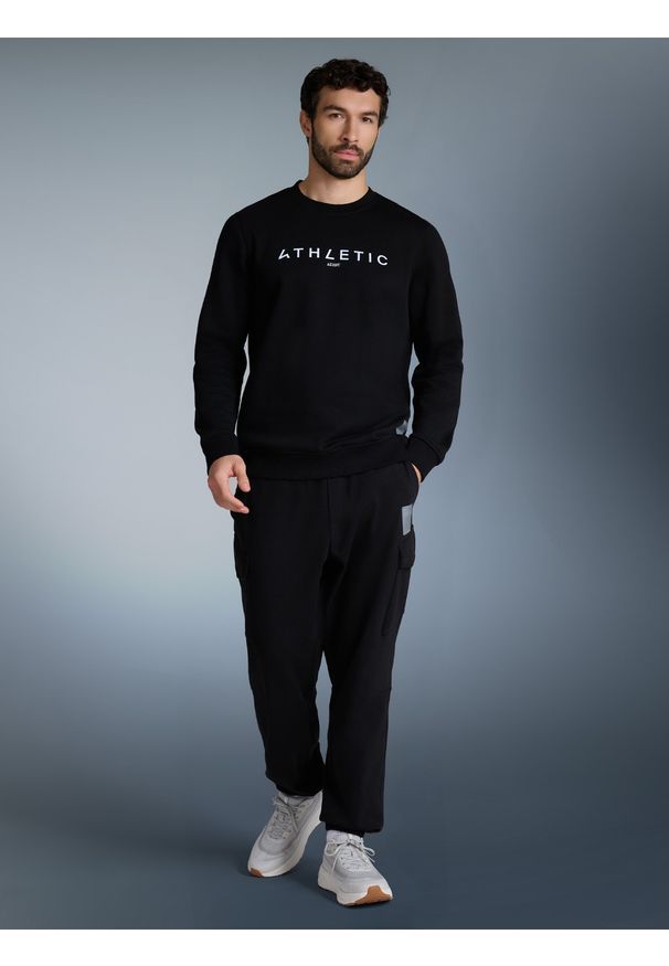 4f - 4F Spodnie dresowe joggery męskie - czarne XL. Kolor: czarny. Materiał: dresówka