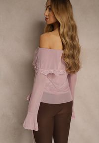 Renee - Różowa Bluzka Off Shoulder z Falbankami z Siateczki z Bawełny i Wiskozy Fenisella. Typ kołnierza: kołnierz z falbankami. Kolor: różowy. Materiał: wiskoza, bawełna. Styl: elegancki, glamour #4