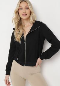 Born2be - Czarna Bluza z Kapturem Zapinana na Zamek Błyskawiczny Etarvia. Typ kołnierza: kaptur. Kolor: czarny. Sezon: lato, wiosna. Styl: klasyczny #3