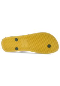 Żółte Japonki Ipanema Modne Obuwie Męskie. Okazja: na plażę, na spacer. Kolor: żółty. Materiał: materiał. Sezon: lato. Styl: wakacyjny #6