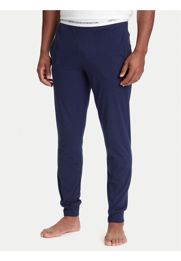 United Colors of Benetton - United Colors Of Benetton Spodnie piżamowe 30964F00V Granatowy Regular Fit. Kolor: niebieski. Materiał: bawełna