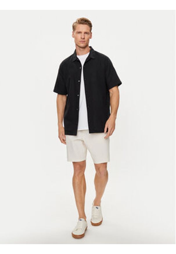 GAP - Gap Koszula 885310-02 Czarny Regular Fit. Kolor: czarny. Materiał: bawełna