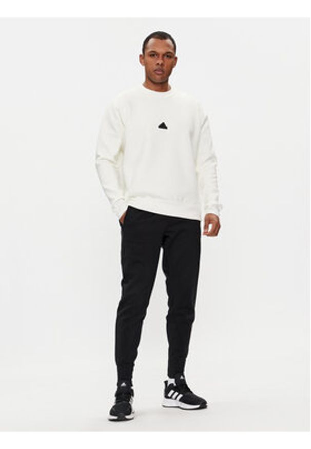 Adidas - adidas Bluza Z.N.E. Premium IN1845 Biały Loose Fit. Kolor: biały. Materiał: bawełna