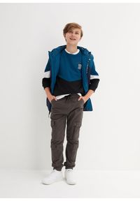 bonprix - Spodnie bojówki chłopięce, z gumką w talii, regular fit, z czystej bawełny. Kolor: szary. Materiał: bawełna #3