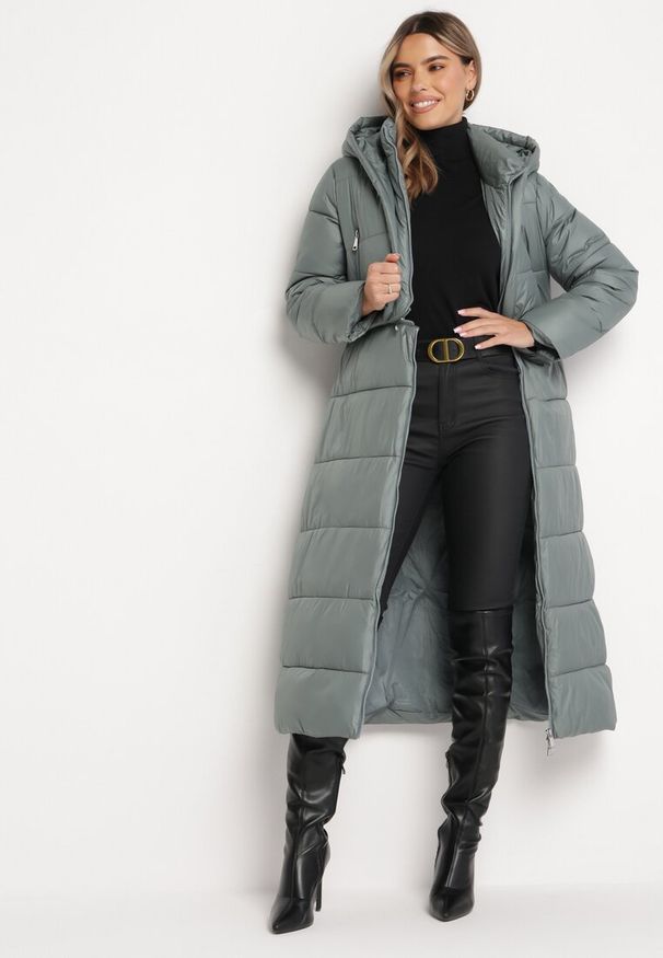 Born2be - Zielona Kurtka Płaszcz z Pikowaniem i Regulacją Długości Ospedia. Kolor: zielony