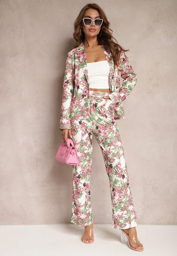 Renee - Różowo-Białe Spodnie w Kwiatowy Print High Waist z Szeroką Nogawką Lastaria. Okazja: na co dzień. Stan: podwyższony. Kolor: różowy. Materiał: tkanina. Wzór: nadruk, kwiaty. Sezon: wiosna. Styl: casual, elegancki