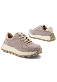 Beżowe Sneakersy Filippo Sportowe Buty Damskie Na Platformie. Okazja: na co dzień, na spacer. Zapięcie: sznurówki. Kolor: beżowy. Materiał: skóra, zamsz, jeans. Szerokość cholewki: normalna. Obcas: na platformie. Sport: turystyka piesza #6