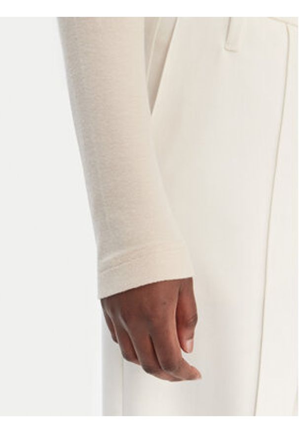 Guess Bluzka W6RP15 KD012 Beżowy Slim Fit. Kolor: beżowy. Materiał: wiskoza