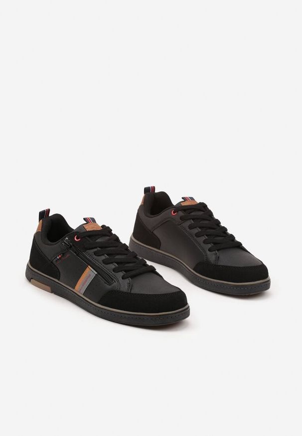 Born2be - Czarne Buty Sportowe BADOXX z Ozdobnym Suwakiem Tirtia. Okazja: na co dzień. Nosek buta: okrągły. Kolor: czarny. Materiał: jeans. Obcas: na obcasie. Wysokość obcasa: niski