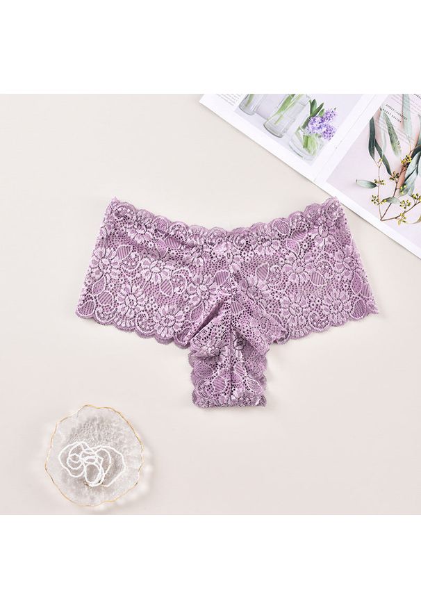 Intica - Koronkowe brazyliany z szerokim pasem na co dzień So. Kolor: fioletowy. Materiał: koronka. Wzór: koronka