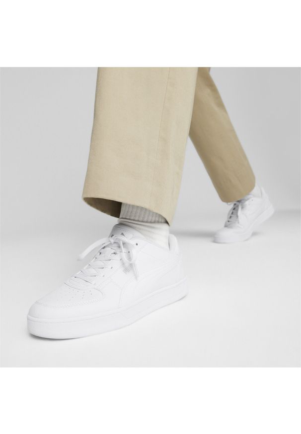 Puma - Sneakersy Caven 2.0 PUMA White Silver Metallic. Kolor: szary, biały, wielokolorowy. Materiał: guma, syntetyk, tkanina, materiał. Sezon: lato. Sport: turystyka piesza
