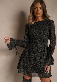 Renee - Czarna Sukienka Vices Ozdobiona Transparentnymi Rękawami i Kropkami Celziva. Okazja: na co dzień. Kolor: czarny. Materiał: koronka. Wzór: aplikacja, kropki. Styl: casual, elegancki #4