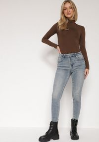 Born2be - Niebieskie Jeansy Skinny z Bawełną z Regularnym Stanem Tevalka. Okazja: na spacer, na co dzień. Kolor: niebieski. Styl: casual #2