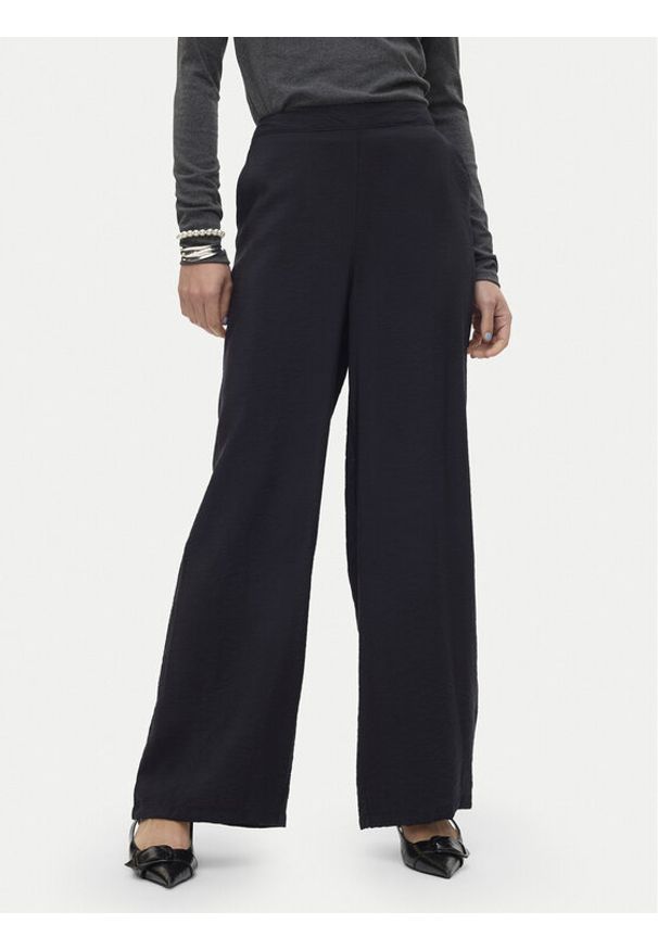 Vero Moda Spodnie materiałowe Josie 10303759 Czarny Wide Leg. Kolor: czarny. Materiał: wiskoza