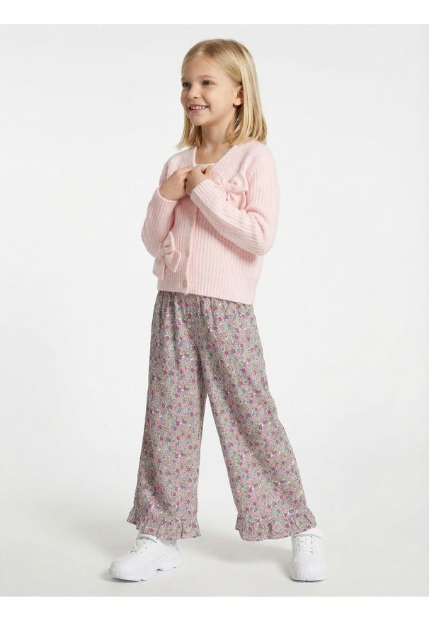 Sinsay - Jeansy wide leg ze wzorem w kwiaty - wielobarwny. Wzór: kwiaty