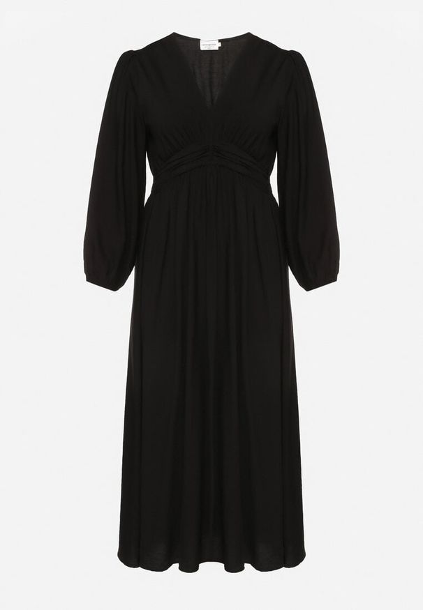 Born2be - Czarna Rozkloszowana Sukienka z Marszczeniem i Gumką w Pasie Fedorna. Okazja: na co dzień. Kolekcja: plus size. Kolor: czarny. Typ sukienki: dla puszystych. Styl: casual, elegancki