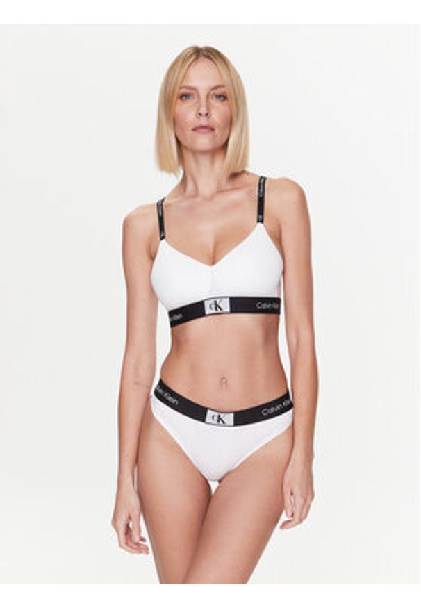 Calvin Klein Underwear Stringi 000QF7221E Biały. Kolor: biały. Materiał: bawełna