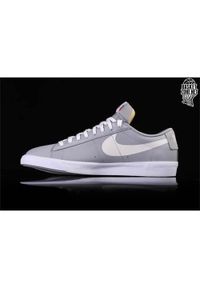 Buty do chodzenia męskie Nike Blazer Low Retro Basketball. Zapięcie: sznurówki. Kolor: szary. Materiał: guma, materiał, skóra, syntetyk. Szerokość cholewki: normalna. Sport: turystyka piesza, koszykówka
