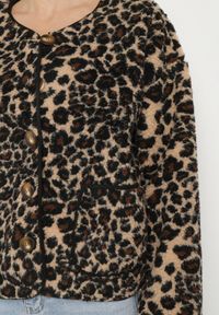 Born2be - Brązowa Panterkowa Futrzana Kurtka z Kieszeniami Sewilaine. Okazja: na co dzień. Kolor: brązowy. Materiał: futro. Styl: casual, elegancki #6