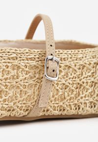 Renee - Beżowe Balerinki Mary Jane VICES z Plecionki z Cholewką z Wycięciem V Corramora. Okazja: na co dzień. Zapięcie: pasek. Kolor: beżowy. Szerokość cholewki: normalna. Wzór: haft. Styl: boho, casual #3