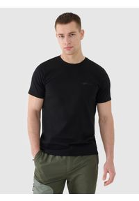 4f - 4F T-shirt regular gładki męski - czarny L. Okazja: na co dzień. Kolor: czarny. Materiał: skóra, jersey, dzianina, bawełna, materiał. Długość rękawa: krótki rękaw. Długość: krótkie. Wzór: gładki. Styl: sportowy, klasyczny, casual