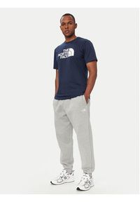 The North Face Spodnie dresowe Evolution Simple Dome NF0A8CWY Szary Regular Fit. Kolor: szary. Materiał: syntetyk #2