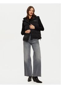 Guess Jeans Bezrękawnik W4BN59 WGII2 Czarny Regular Fit. Kolor: czarny. Materiał: syntetyk. Długość rękawa: bez rękawów #4