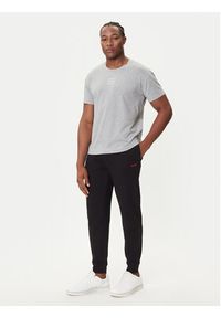 Hugo - HUGO Spodnie dresowe Austin 50532012 Czarny Regular Fit. Kolor: czarny. Materiał: bawełna, syntetyk #5