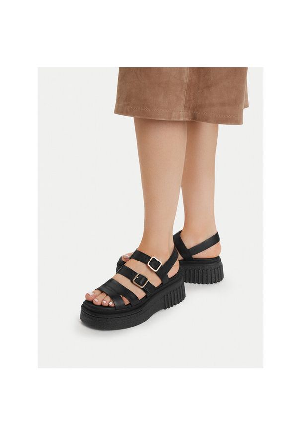 Sandały Clarks. Kolor: czarny