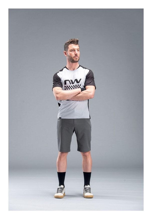 Spodenki rowerowe mtb NORTHWAVE ESCAPE Baggy szare. Kolor: szary. Sport: kolarstwo