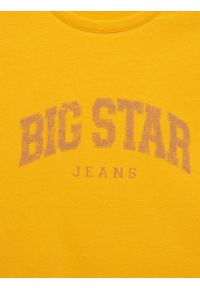 Big-Star - Koszulka damska bawełniana z logo BIG STA żółta Ramila 201. Okazja: na co dzień. Kolor: żółty. Materiał: bawełna. Wzór: nadruk. Styl: retro, casual, klasyczny