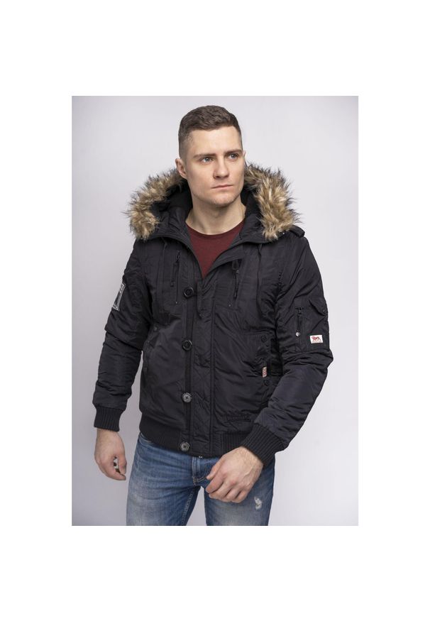 Kurtka zimowa Lonsdale Jarreth. Kolor: czarny. Materiał: puch. Sezon: zima. Sport: turystyka piesza