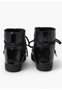 Inuikii - INUIKII GLOSS Śniegowce damskie. Okazja: na co dzień, do pracy, na spacer. Kolor: czarny. Styl: casual #2