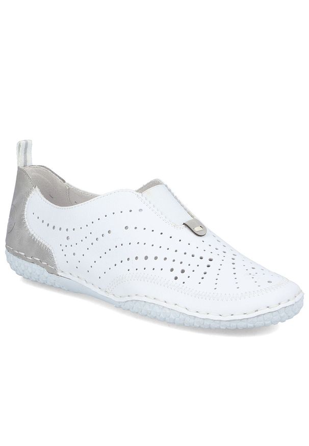 Skórzane półbuty damskie ażurowe wsuwane białe Rieker 43663-80. Zapięcie: bez zapięcia. Kolor: biały. Materiał: skóra. Wzór: ażurowy