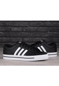 Buty męskie sportowe do chodzenia Adidas RETROVULC. Kolor: biały, wielokolorowy, czarny. Sport: turystyka piesza