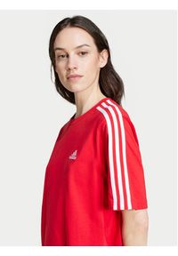 Adidas - adidas Sukienka codzienna Essentials 3-Stripes IY4241 Czerwony Loose Fit. Okazja: na co dzień. Kolor: czerwony. Materiał: bawełna. Typ sukienki: proste. Styl: casual #4