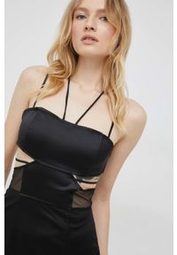 Calvin Klein Jeans sukienka kolor czarny mini prosta. Okazja: na co dzień. Kolor: czarny. Długość rękawa: na ramiączkach. Typ sukienki: proste. Styl: casual. Długość: mini #3