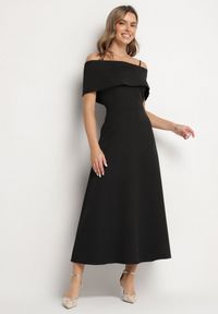 Born2be - Czarna Sukienka o Rozkloszowanym Kroju na Ramiączkach z Wywijanym Dekoltem Jenathia. Okazja: na ślub cywilny, na studniówkę, na wesele, na imprezę. Kolor: czarny. Długość rękawa: na ramiączkach #1