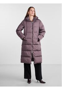 YAS Kurtka puchowa 26023635 Fioletowy Regular Fit. Kolor: fioletowy. Materiał: syntetyk