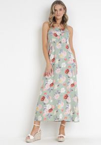 Born2be - Jasnozielona Sukienka Maxi na Szerokich Ramiączkach z Ozdobnymi Guzikami w Kwiaty Delphyne. Kolor: zielony. Materiał: tkanina. Długość rękawa: na ramiączkach. Wzór: kwiaty. Długość: maxi #3