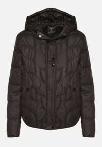 Born2be - Czarna Przejściowa Kurtka z Oryginalnym Pikowaniem i Kapturem Aruvitte. Okazja: na co dzień, na spacer. Kolor: czarny. Materiał: poliester, jeans. Styl: casual #6