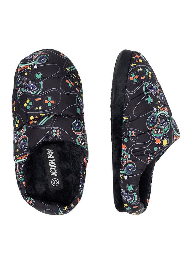 Kapcie Action Boy. Kolor: czarny