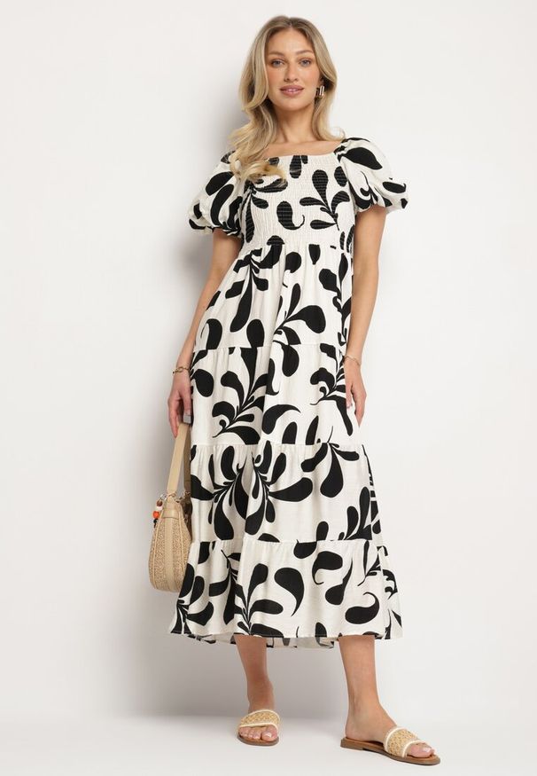 Born2be - Czarna Rozkloszowana Sukienka z Elastyczną Górą i Bufiastymi Rękawami Orrivene. Okazja: na co dzień. Typ kołnierza: dekolt kwadratowy. Kolor: czarny. Typ sukienki: proste. Styl: casual, elegancki