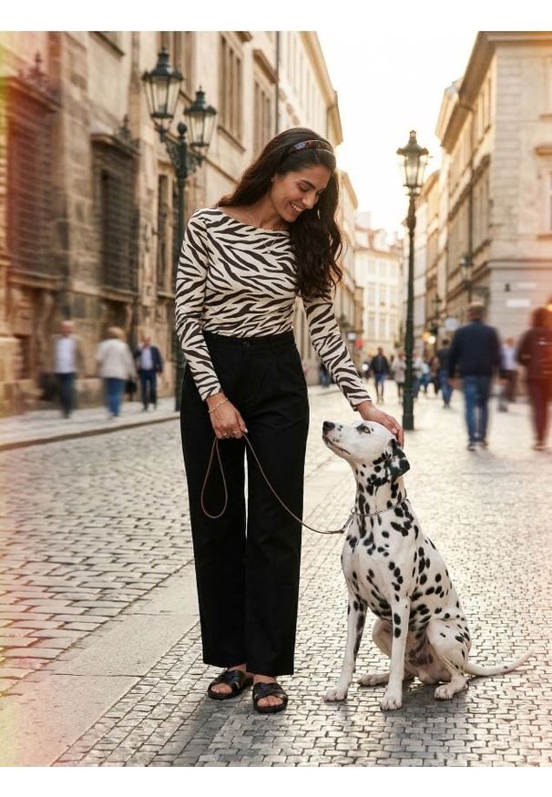 Sinsay - Wiskozowa bluzka z długim rękawem w zeberkę - wielobarwny. Materiał: wiskoza. Długość rękawa: długi rękaw. Długość: długie